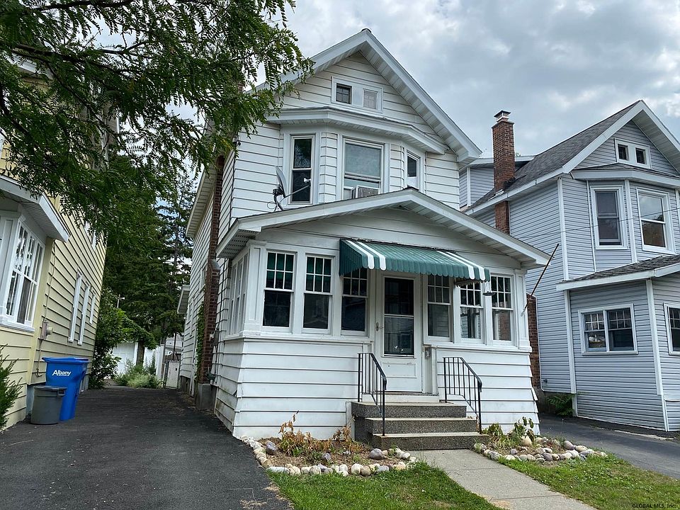 1st image of 118 Grove Ave