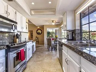 Mountain view kitchen