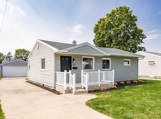 1213 Pyle Ave, South Bend, IN 46615