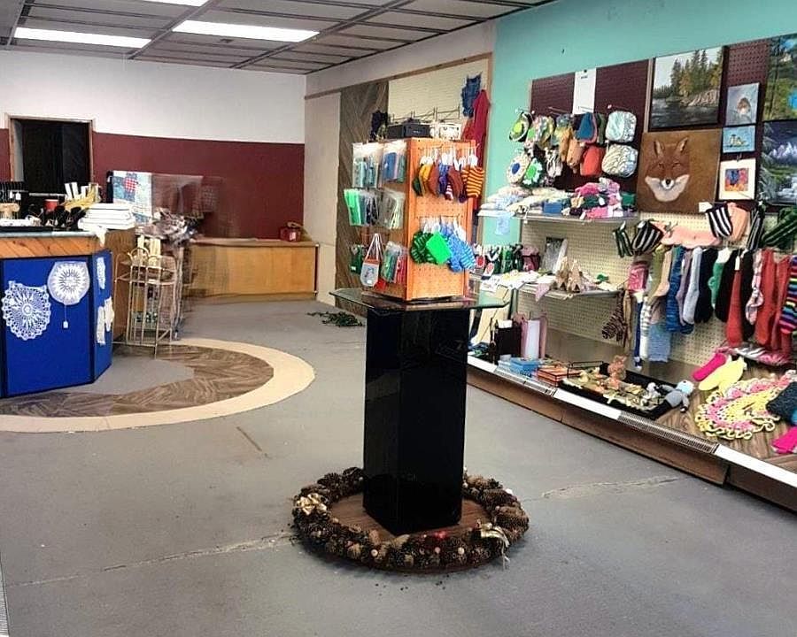 2nd image of 63 Government Rd W