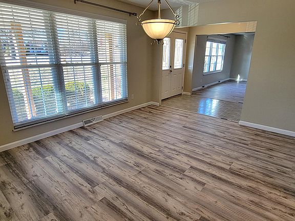 4th image of 2106 Bonroyal Dr