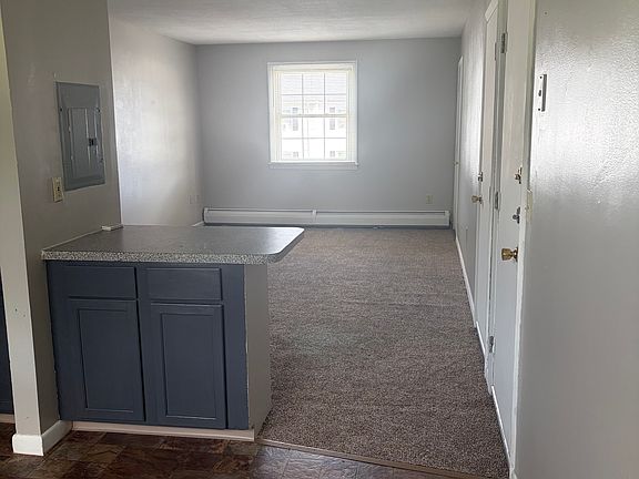 3rd image of 9 Standish Ct #C