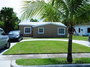 1582 NE 177th St, North Miami Beach, FL 33162
