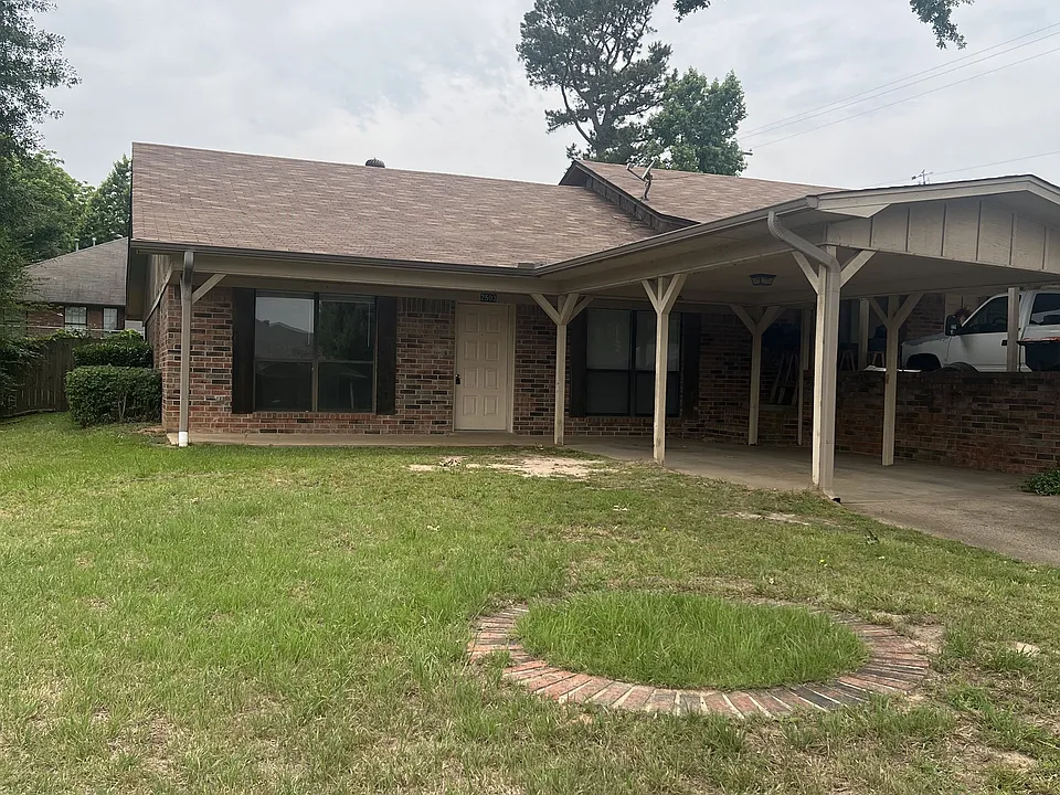 2503 Westminster Dr #2503