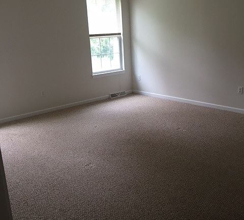 3rd image of 6682 Elmer Dr