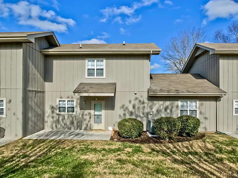 205 Chota View Cir — Photo 16