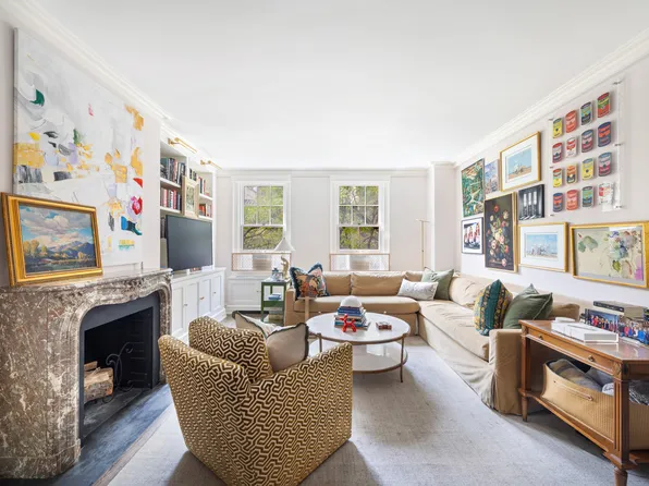 125 East 74th Street image 1 of 9