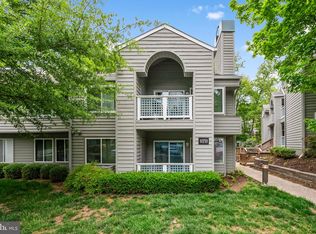 11711 Summerchase Cir, Reston, VA 20194