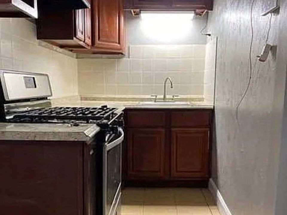1st image of 46 Winthrop St #3