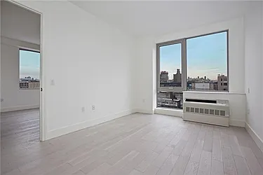 Rented by Space Marketing Shop