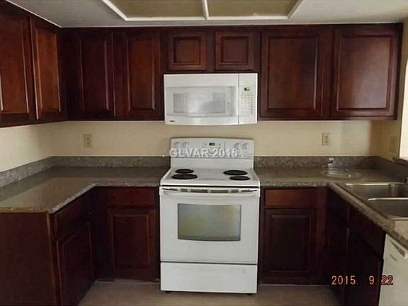 4th image of 111 Bass Dr Unit B