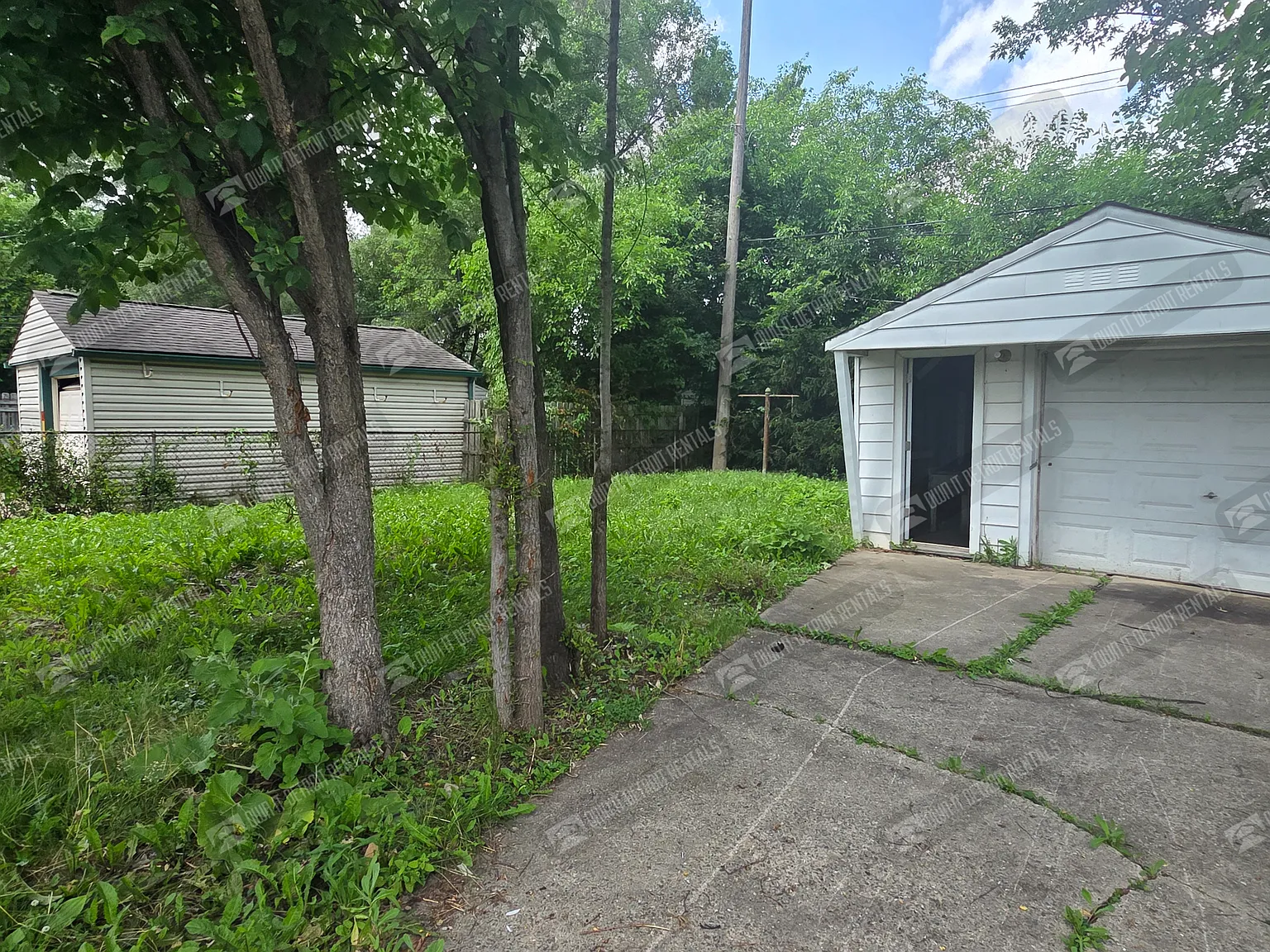 House - Bungalow — Photo 4