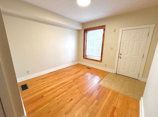 1368 Indianola Ave #C, Columbus, OH 43201