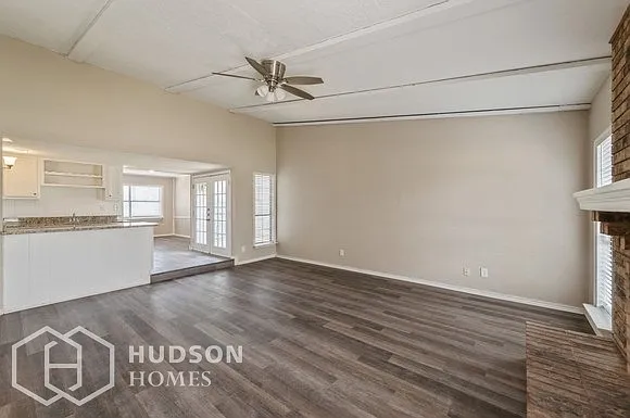 Building Photo - 8609 Kensington Dr