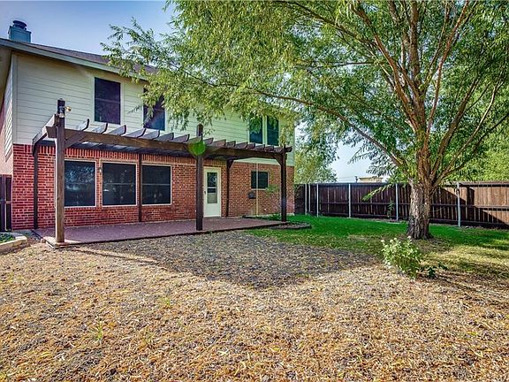 5th image of 309 Lochwood Dr