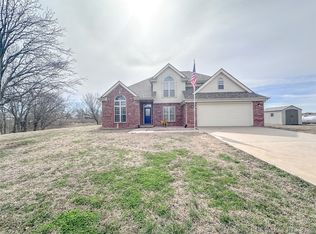 2320 W Country Rd, Skiatook, OK 74070