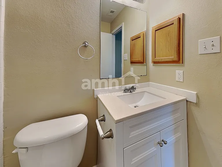 8102 Sweetstone Bluff Ln — Photo 18