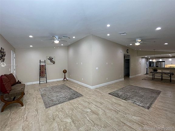 5th image of 204 Village 19