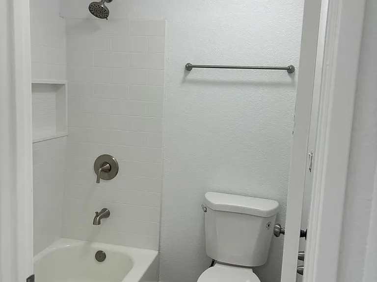 Price Drop 1 Bedroom Apartment $1225.00 2391 Ethan Way #1 — Photo 15