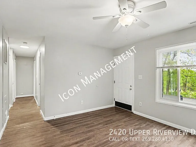 2420 Upper Riverview Dr — Photo 7