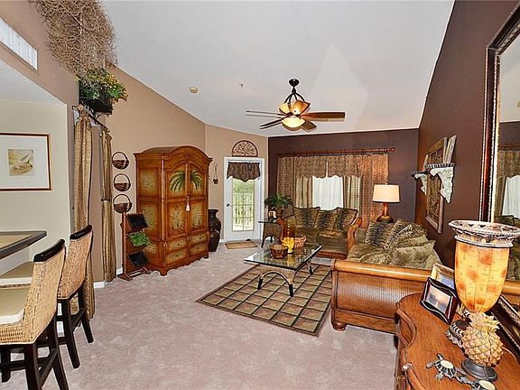 2nd image of 5060 Fairways Cir #310