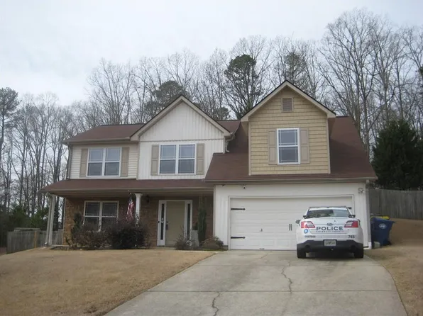 51 Lighthouse Dr, Winder, GA 30680