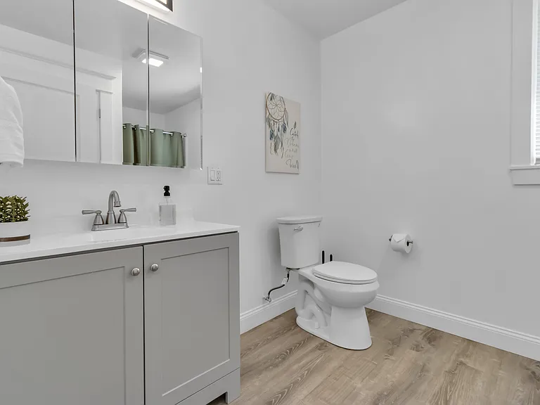 49 Virgil Ave — Photo 21