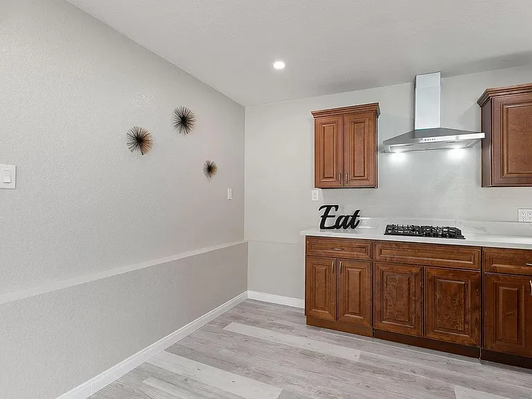 4807 Parks Ave #B — Photo 9