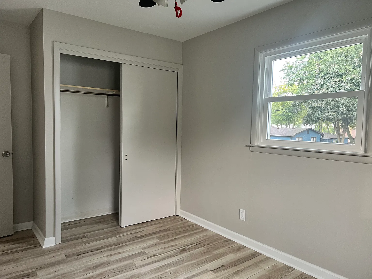313 N Main St — Photo 3