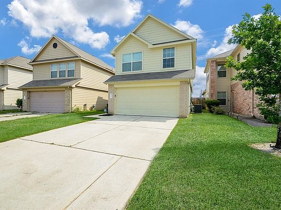 3rd image of 15446 Bammel Fields Ct