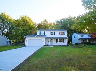 6255 Lakewood Ct, Mentor, OH 44060