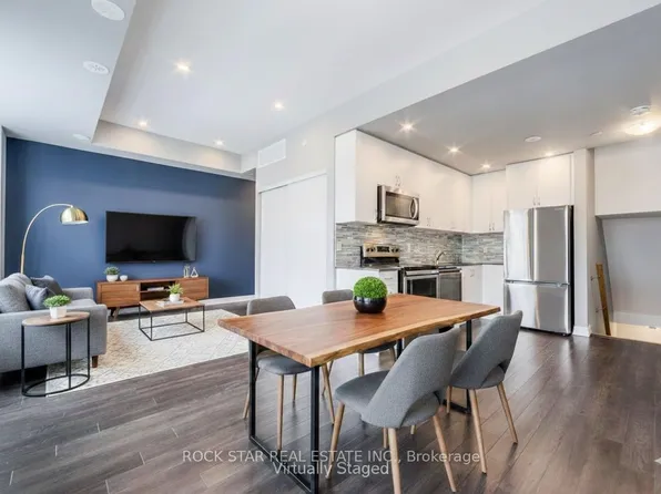 670 Atwater Ave #16, Mississauga, ON L5G 0B6