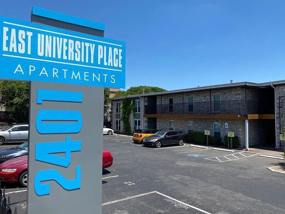 1st image of 2401 Manor Rd APT 212