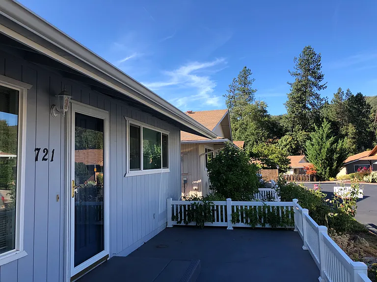 Front deck area