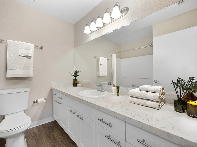 Cobblestone Creek Apartments — Photo 48
