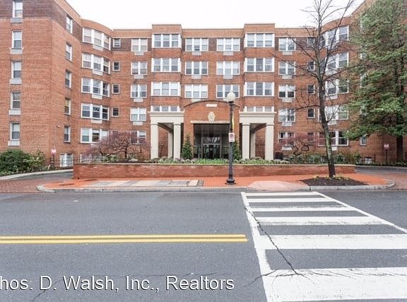 2nd image of 2500 Q St NW APT 301