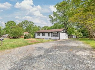 548 Drury Dr, Charlotte, NC 28206