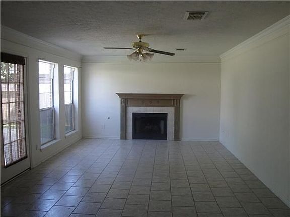 3rd image of 1119 Atlanta Dr