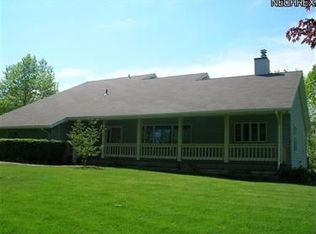 4235 Weymouth Rd, Medina, OH 44256