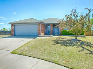 2700 NW 163rd St, Edmond, OK 73013