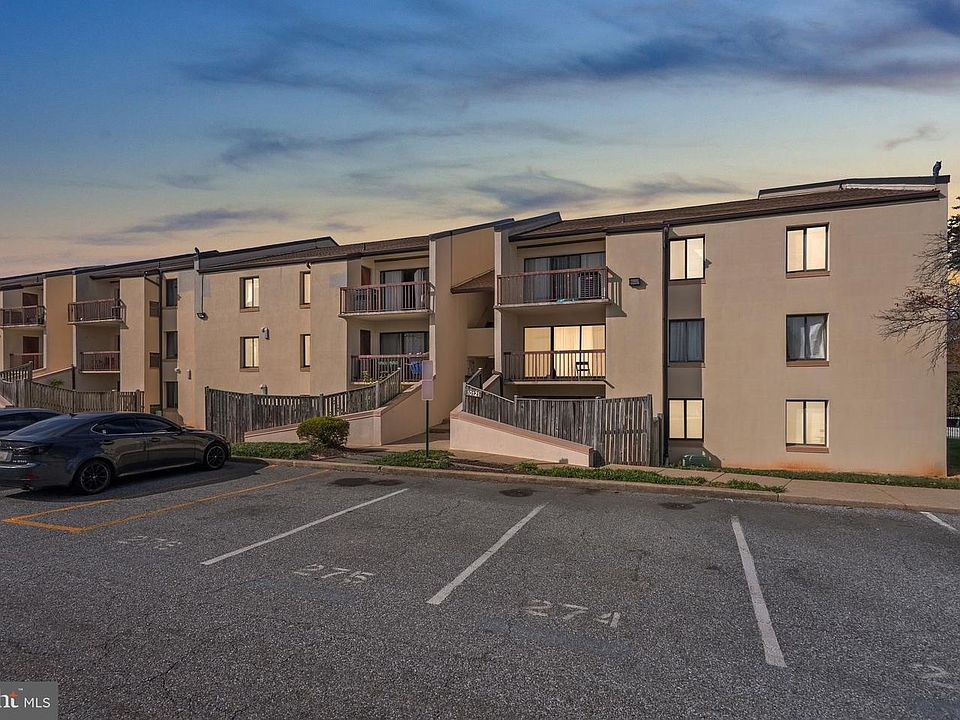 1st image of 10121 Prince Pl Unit 302-10B