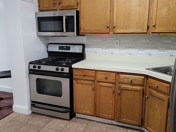 2nd image of 941 Thieriot Ave #1A