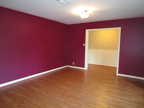 5th image of 5750 Glasgow Ln