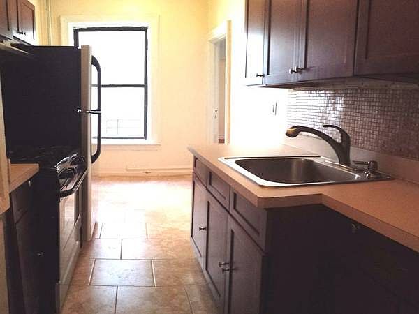 1st image of 271 Hawthorne St APT 612