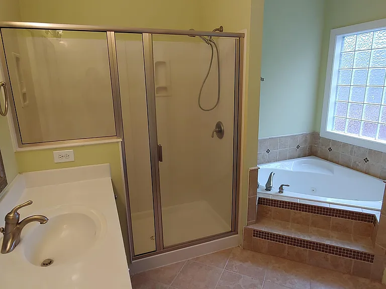 2809 Cowley Rd — Photo 10