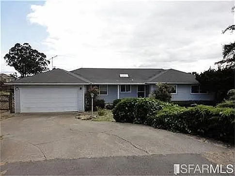 25881 Fairview Ave photo 1