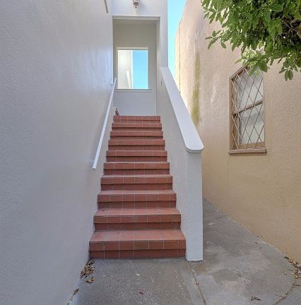 3rd image of 354 Cresta Vista Dr