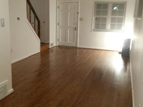 4th image of 6833 Radcliffe Dr