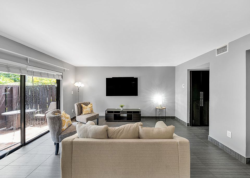 1st image of 10525 SW 153 Ct 4 #4