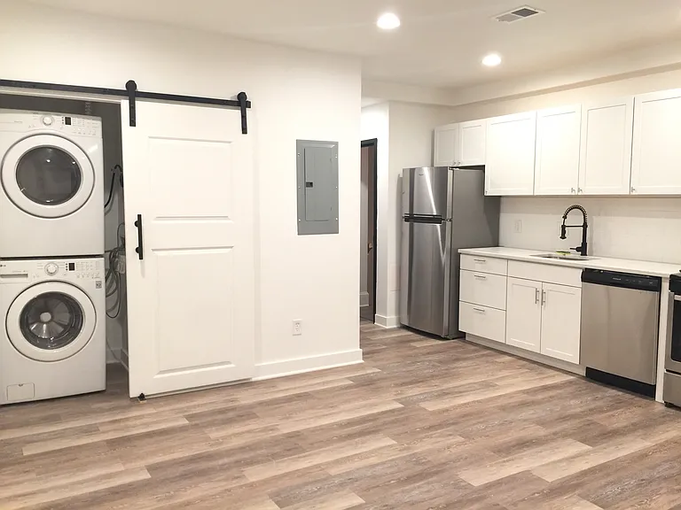 1314 Orren St NE #4 — Photo 6